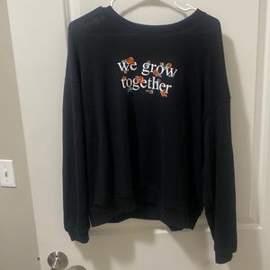 Long Sleeve Knit Top SZ L